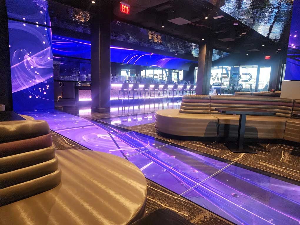 Atomic Golf LED glass floor