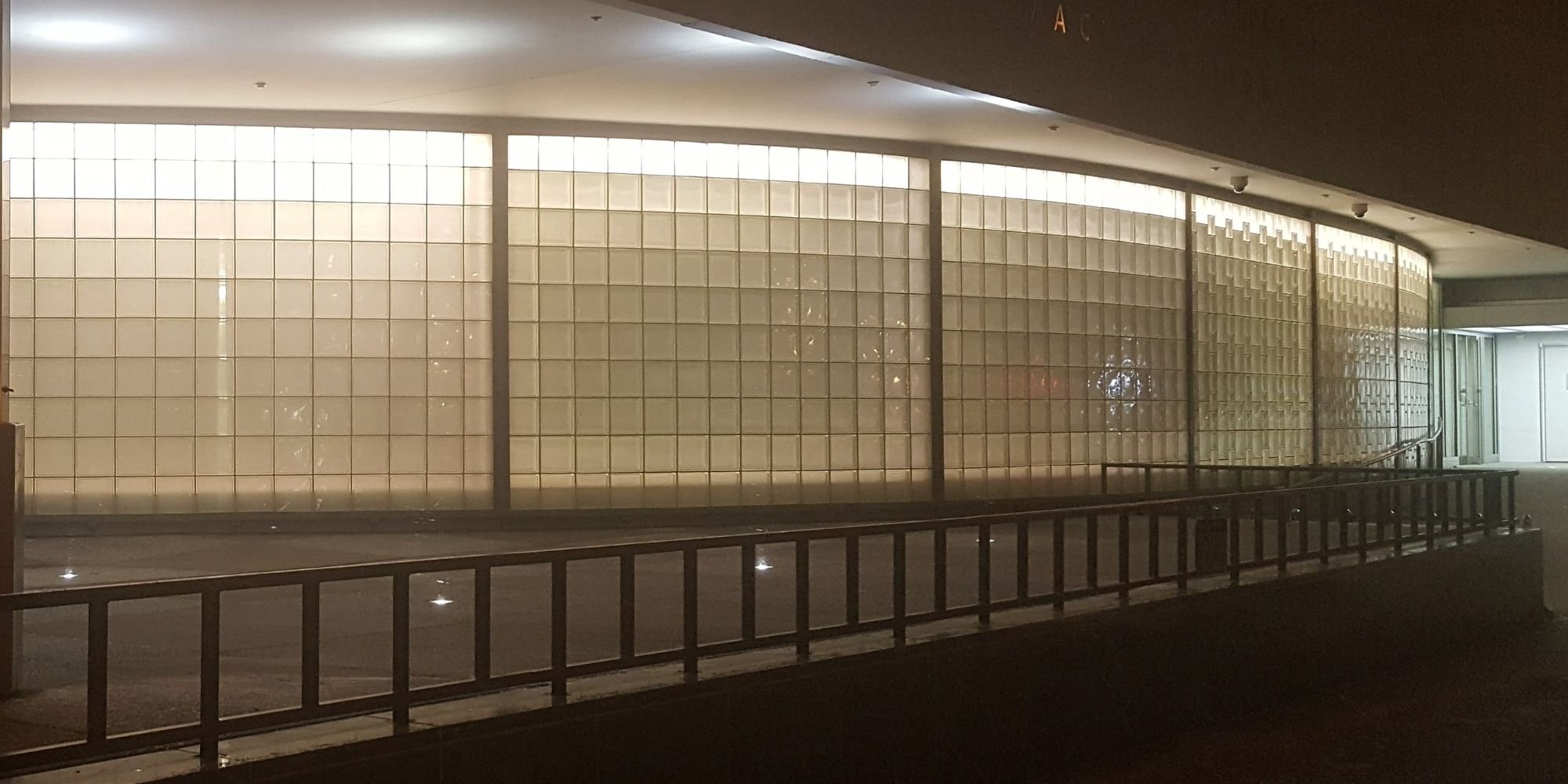 glass-block-hospital