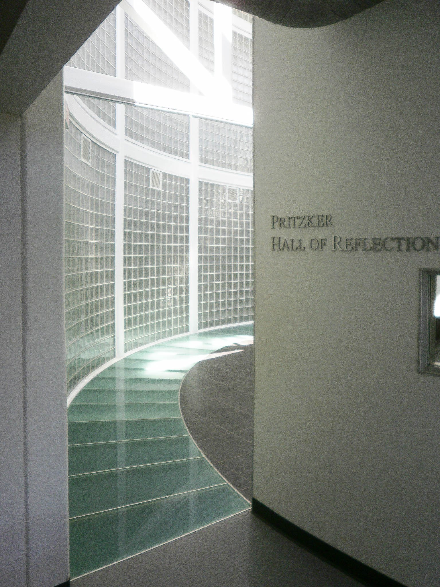 glass-floor-walkway
