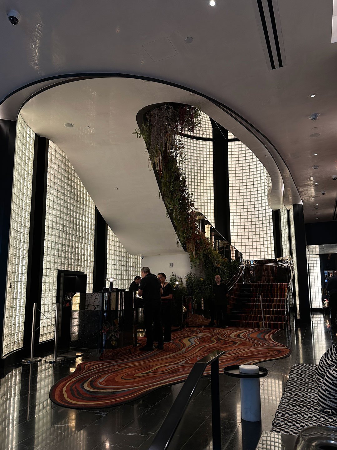 glass-block-grid-wall