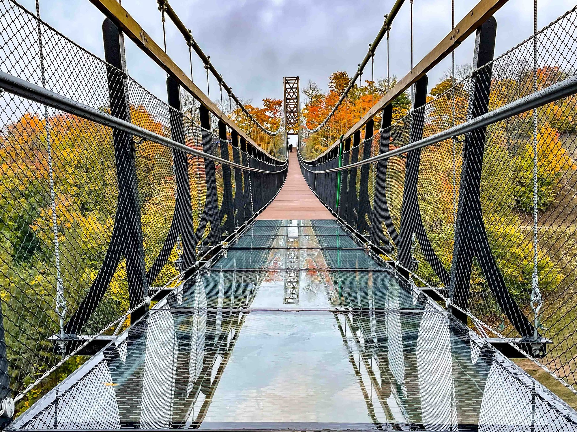 Glass Flooring System 4000 on Skybridge